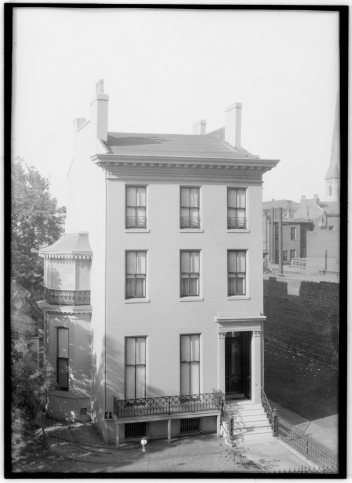 Campbell House from the General American Life Insurance building in the early 20th century with covered master bedroom balcony.